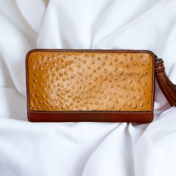 HOST PICK 😊 Vtg Dooney & Bourke Ostrich Leather Bag - Picture 2 of 9
